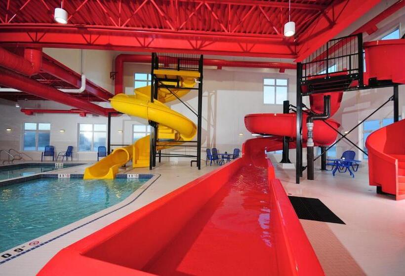 Hotel Ramada By Wyndham Emerald Park/regina East