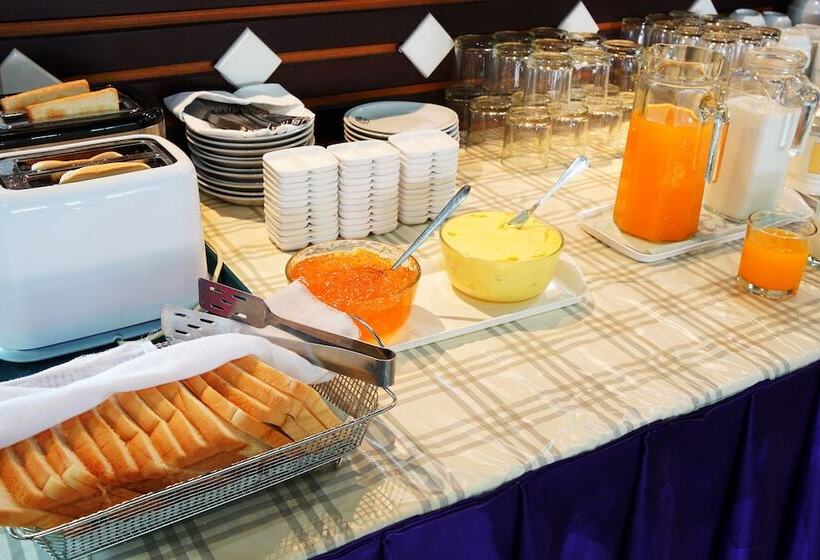 Отель Thai Inter