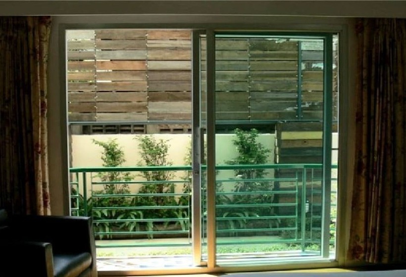 Отель Thai Inter