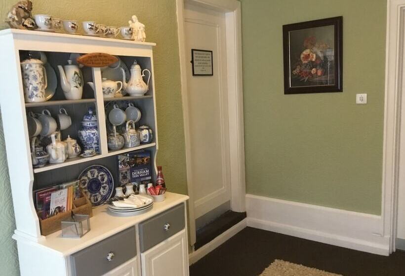 בית מלון כפרי The Stockton Arms