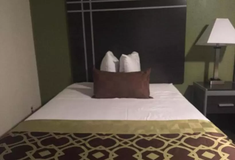 Отель Wildwood Inn, A Travelodge By Wyndham