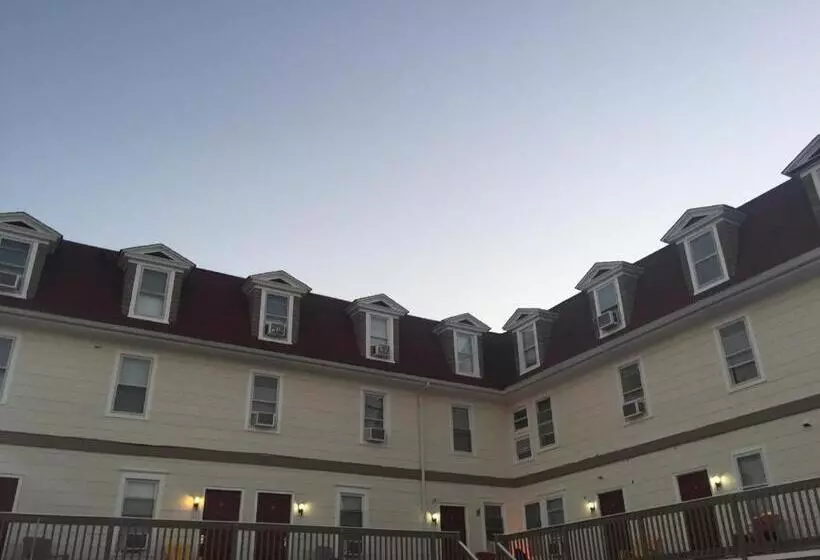 Отель Wildwood Inn, A Travelodge By Wyndham