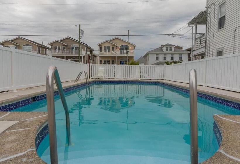 Отель Wildwood Inn, A Travelodge By Wyndham