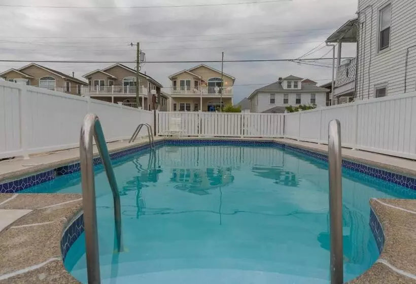 Отель Wildwood Inn, A Travelodge By Wyndham