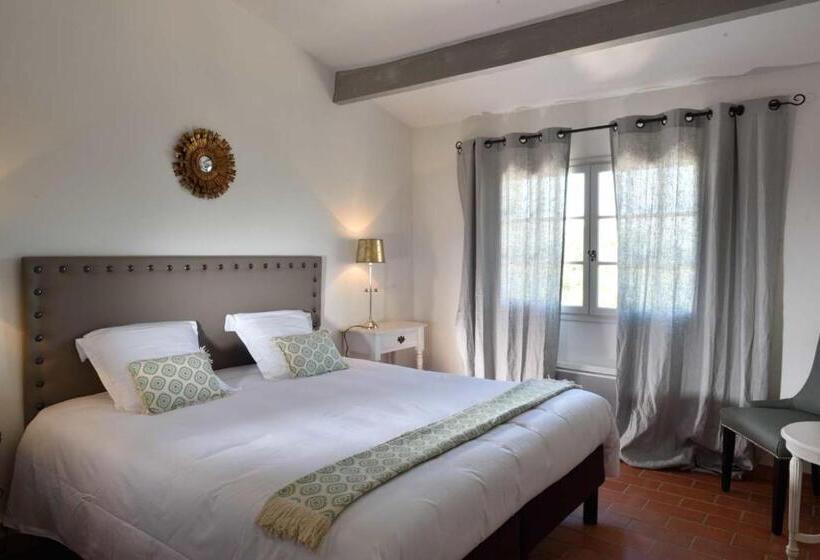 Пансион Domaine Le Bois Des Dames