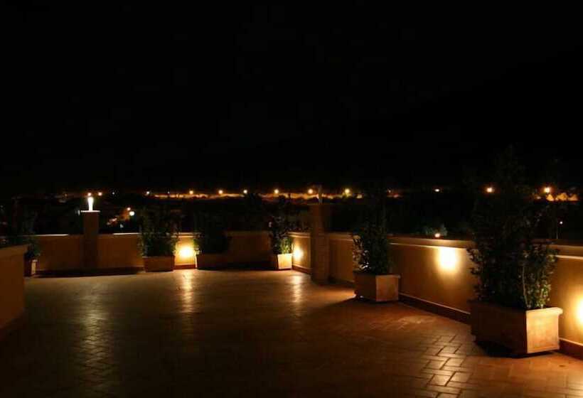 פנסיון San Leucio Resort