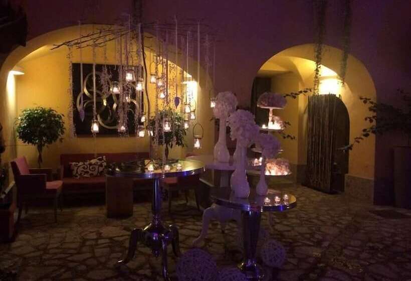 פנסיון San Leucio Resort