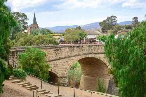 Bridge View Retreat