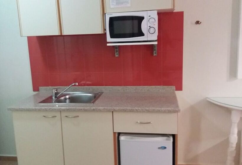 Semiramis Apartments By Estia