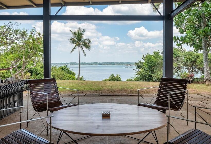 Redcliffs By The Serendipity Collection