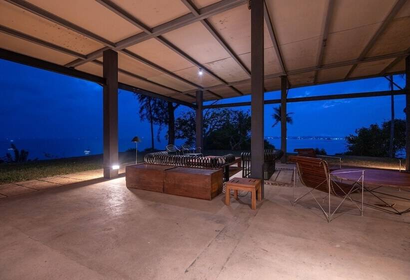 Redcliffs By The Serendipity Collection