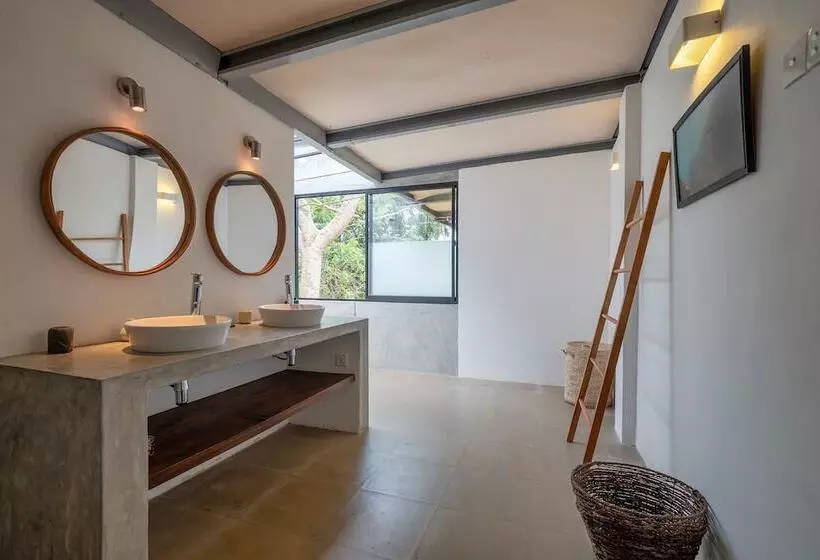 Redcliffs By The Serendipity Collection