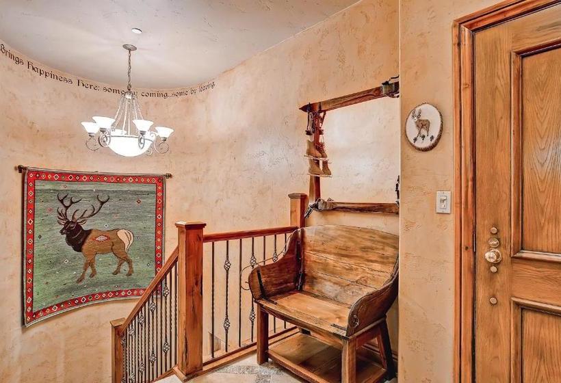 202 Highlands Slopeside