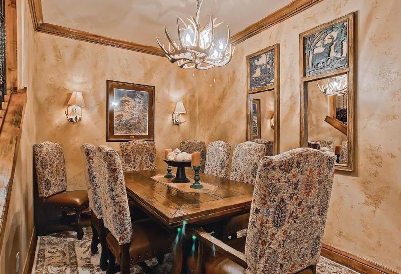 202 Highlands Slopeside