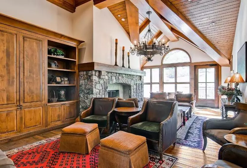 202 Highlands Slopeside