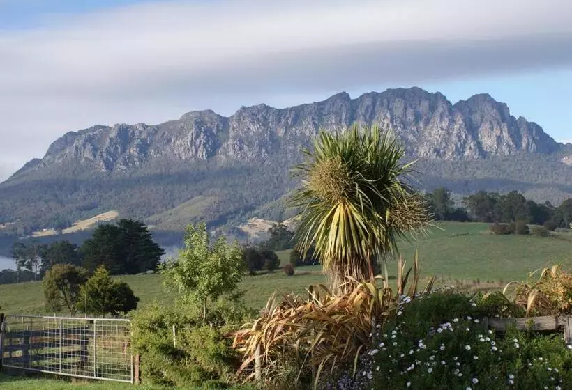 בית מלון כפרי Aaa Granary Accommodation