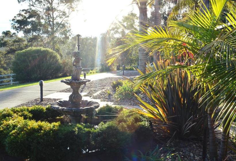 Hotel Batemans Bay Manor  Bed And Breakfast