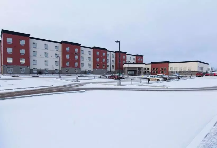 Отель Chateau Nova Peace River