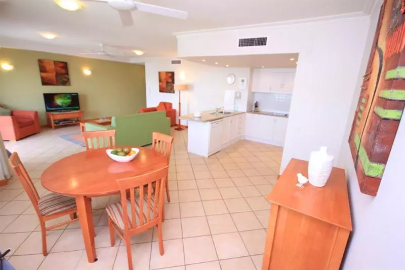 호텔 Coolum Seaside Apartments