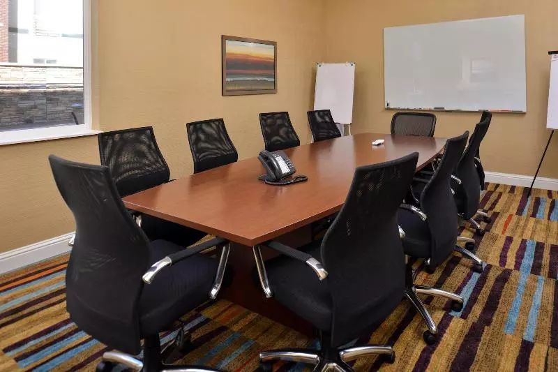 Hotelli Fairfield Inn & Suites By Marriott Sacramento Airport Woodland