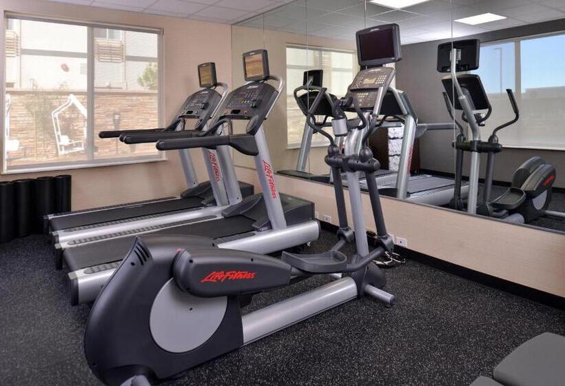 酒店 Fairfield Inn & Suites By Marriott Sacramento Airport Woodland