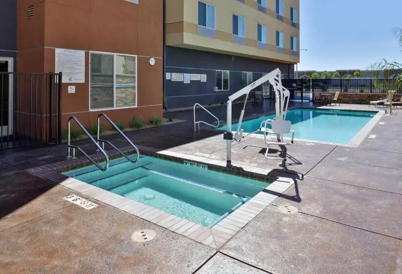 Hotelli Fairfield Inn & Suites By Marriott Sacramento Airport Woodland