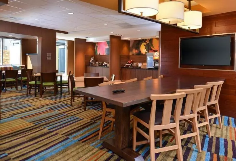 Hotelli Fairfield Inn & Suites By Marriott Sacramento Airport Woodland