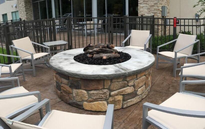 בית מלון כפרי Holiday Inn Express & Suites Oswego, An Ihg