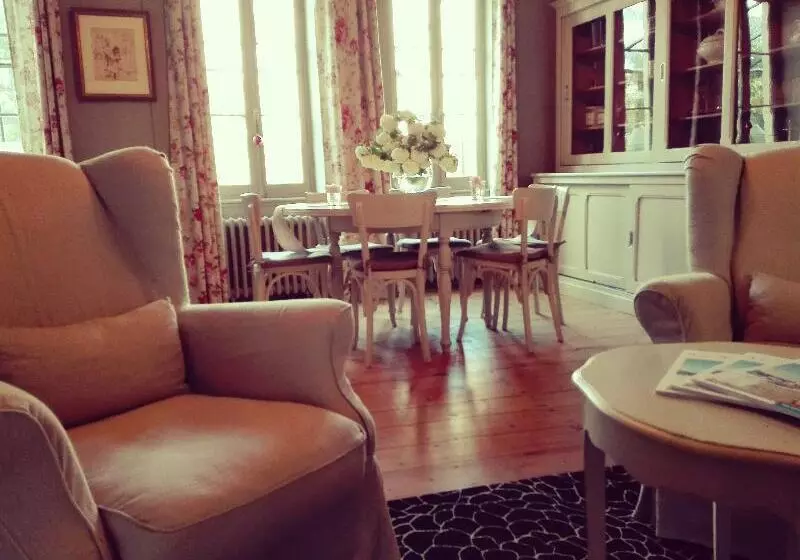 Hotel La Maison Douce