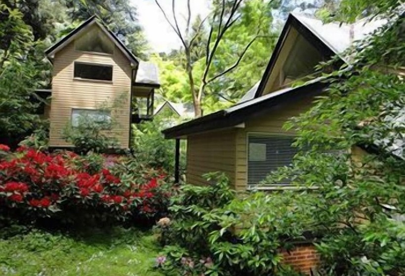 Отель Lochiel Luxury Accommodation