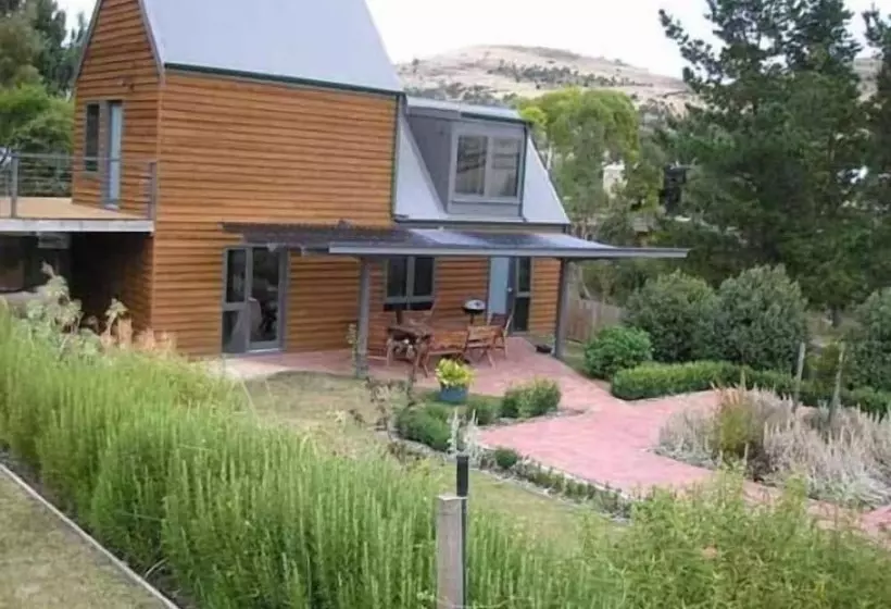 ホテル Red Brier Cottage Accommodation