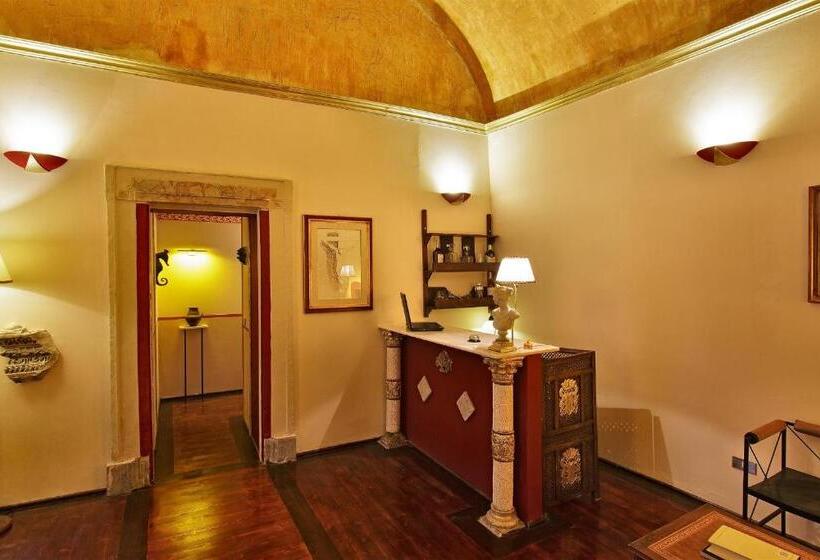 هتل Residenze Gregoriane   Residenza D Epoca