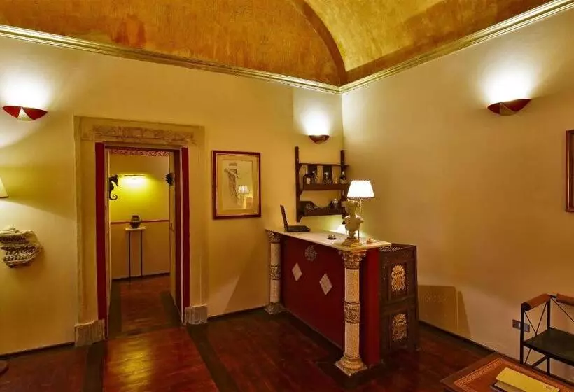 هتل Residenze Gregoriane   Residenza D Epoca