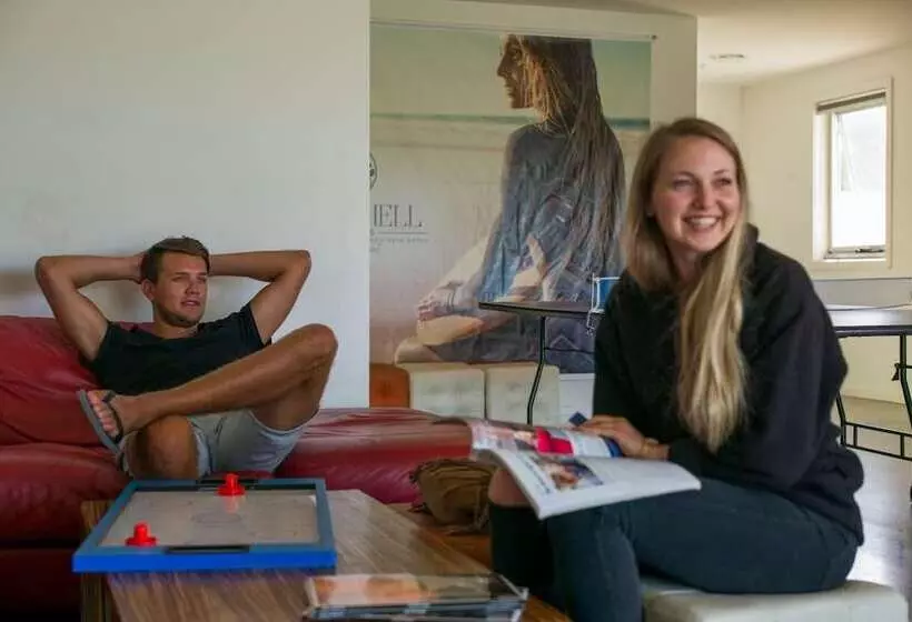 酒店 The Island Accommodation