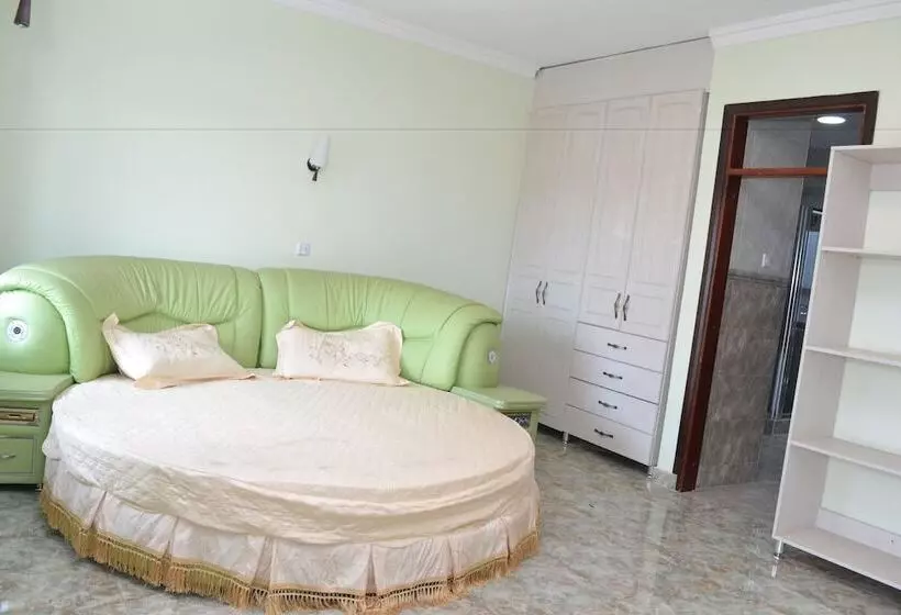 هتل Valencia Kampala