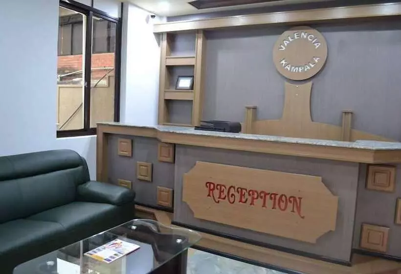 هتل Valencia Kampala