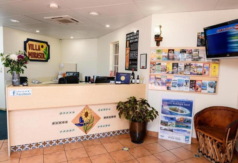 호텔 Villa Mirasol Motor Inn