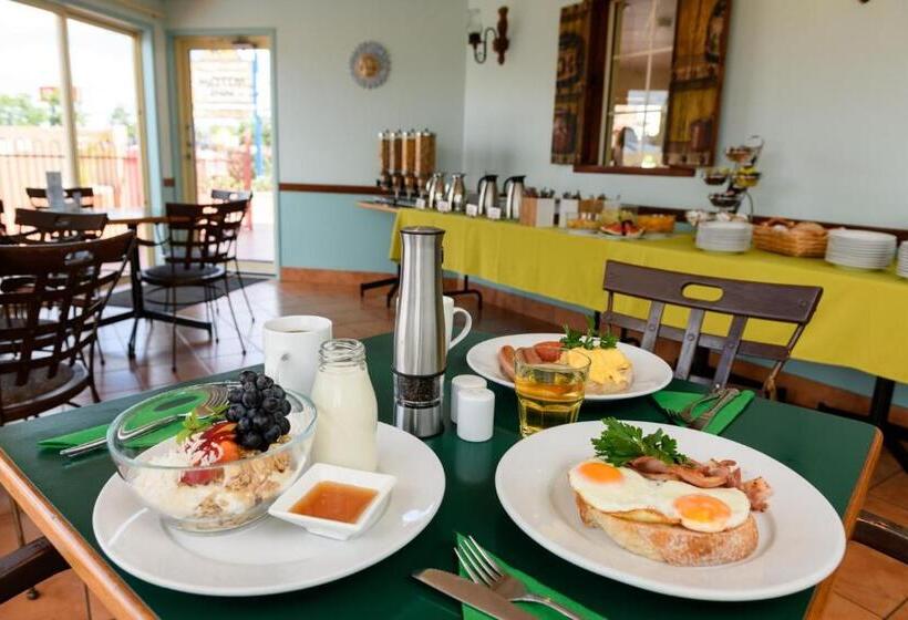 호텔 Villa Mirasol Motor Inn