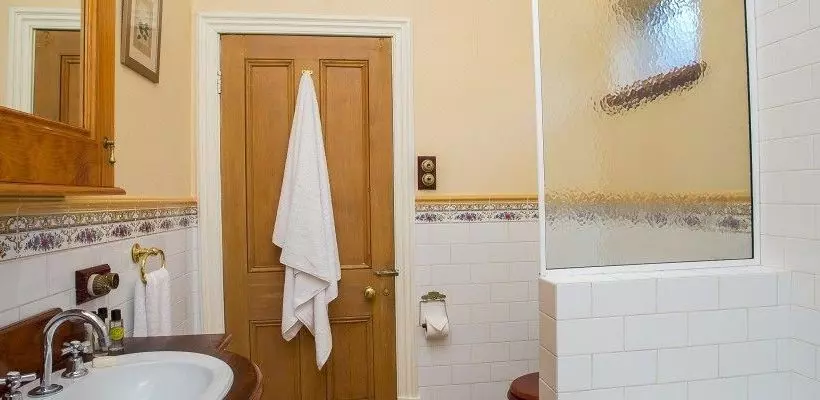 پانسیون Danum House Bed & Breakfast