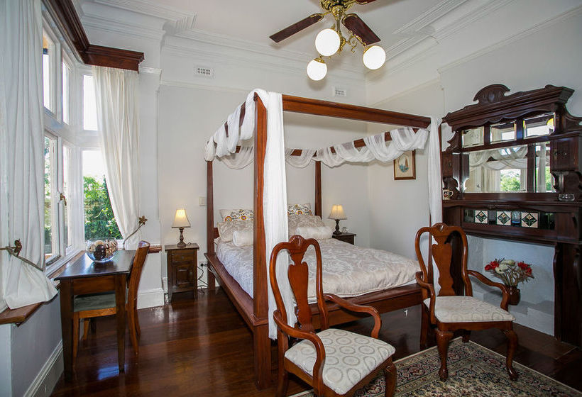 بنسيون Danum House Bed & Breakfast