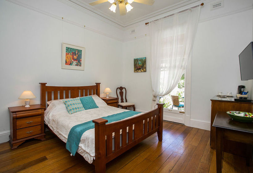 بنسيون Danum House Bed & Breakfast