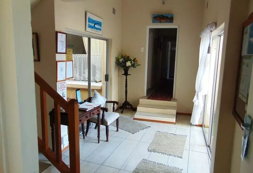 بنسيون Whale Watchers Inn