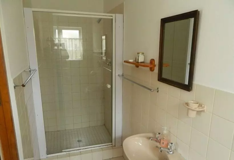 بنسيون Whale Watchers Inn