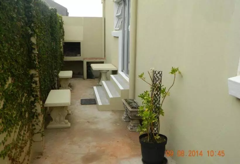 بنسيون Whale Watchers Inn