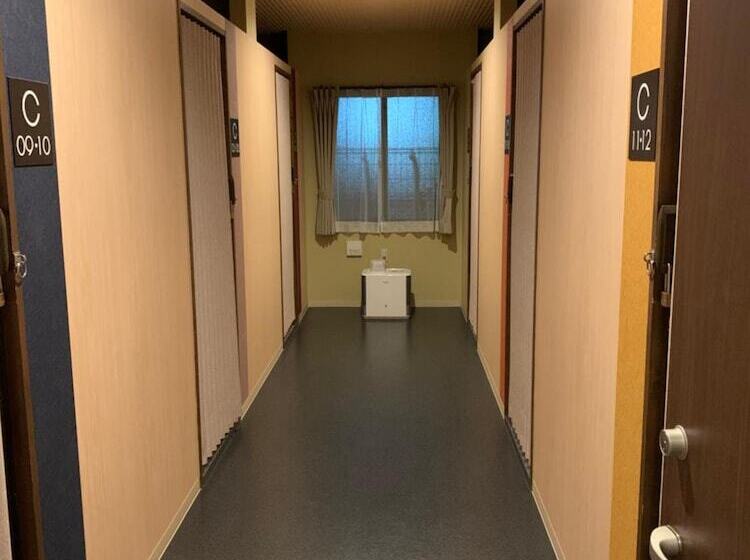 הוסטל Beppu Rojiura Stay&sauna