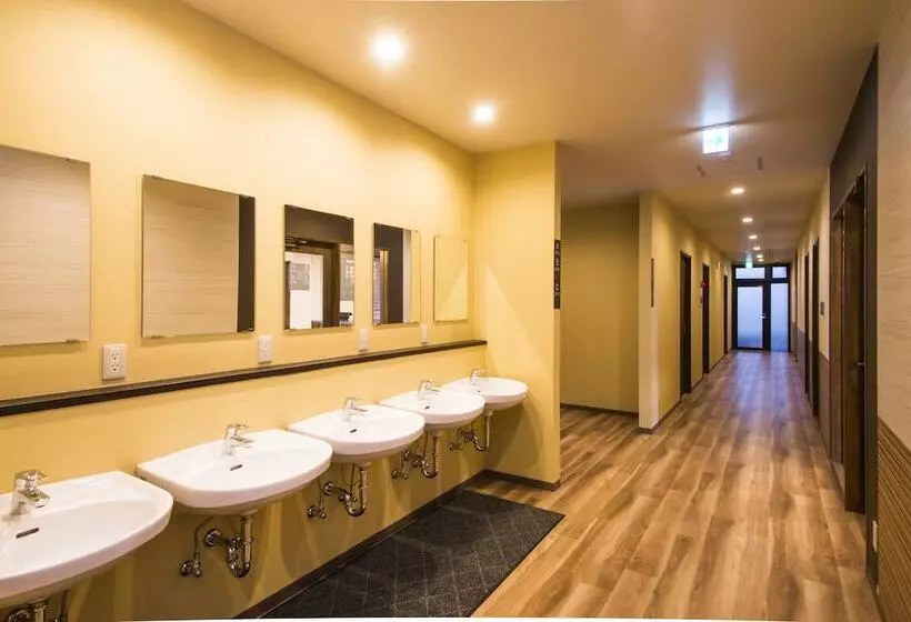 הוסטל Beppu Rojiura Stay&sauna