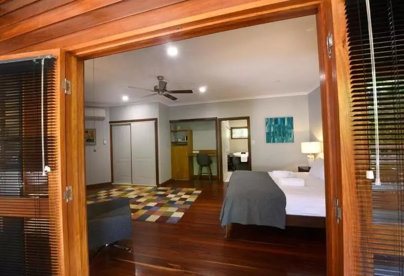 住宿加早餐  Sealords