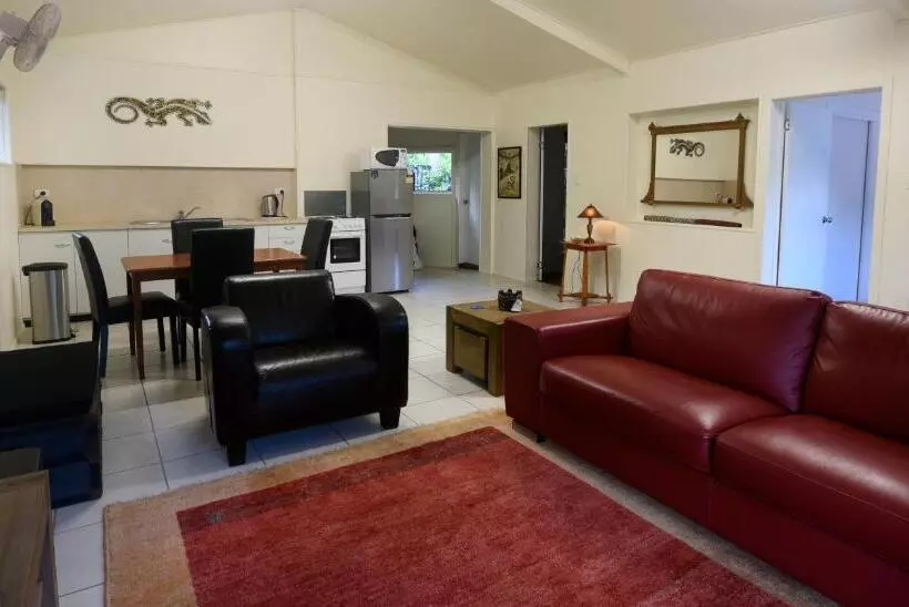 住宿加早餐  Sealords