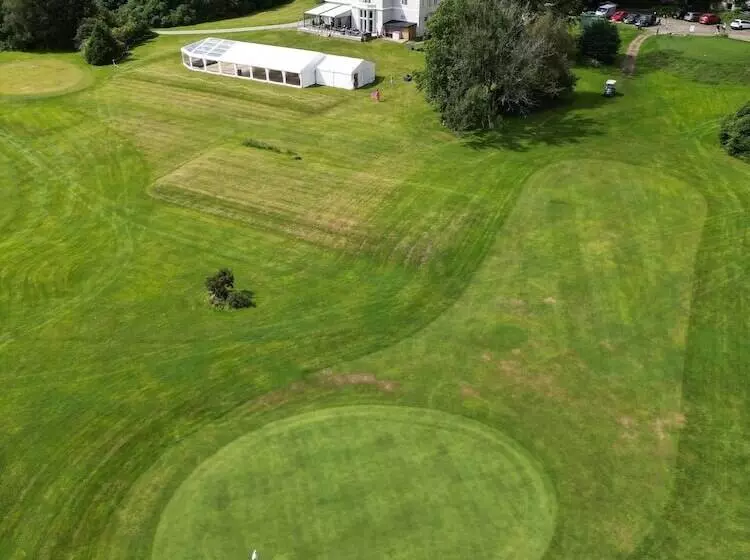 Aamiaismajoitus (B&B) Welbeck Manor And Golf