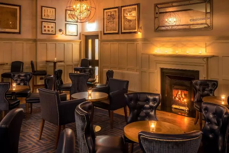 هتل Bishop S Gate